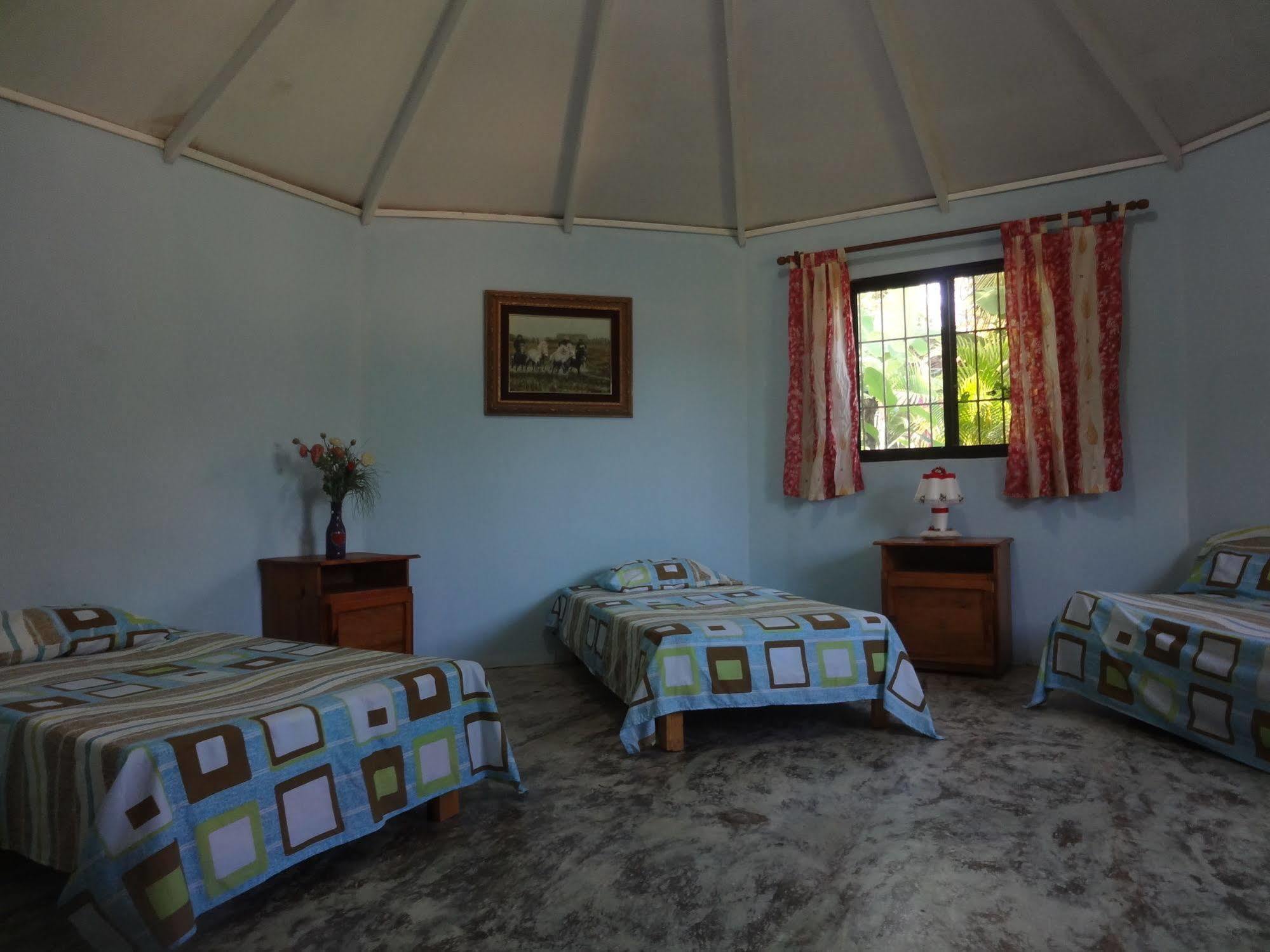 Gipsy Ranch Rooms キャバレテ エクステリア 写真