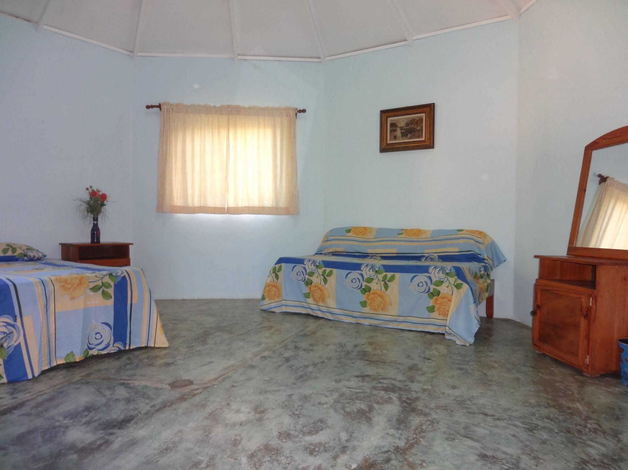 Gipsy Ranch Rooms キャバレテ エクステリア 写真