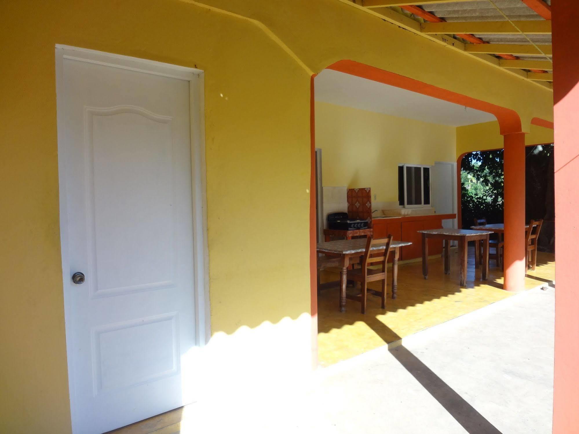 Gipsy Ranch Rooms キャバレテ エクステリア 写真